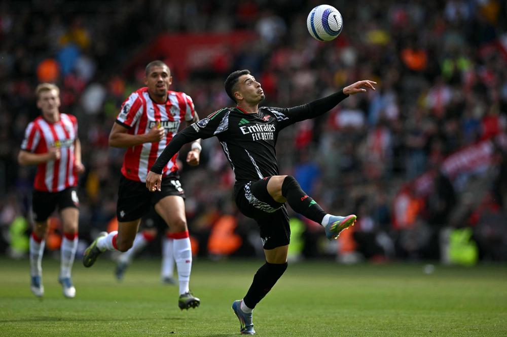 弗罗因德：对诺伊尔的未来我们并不着急；拜仁确实联系过安东尼